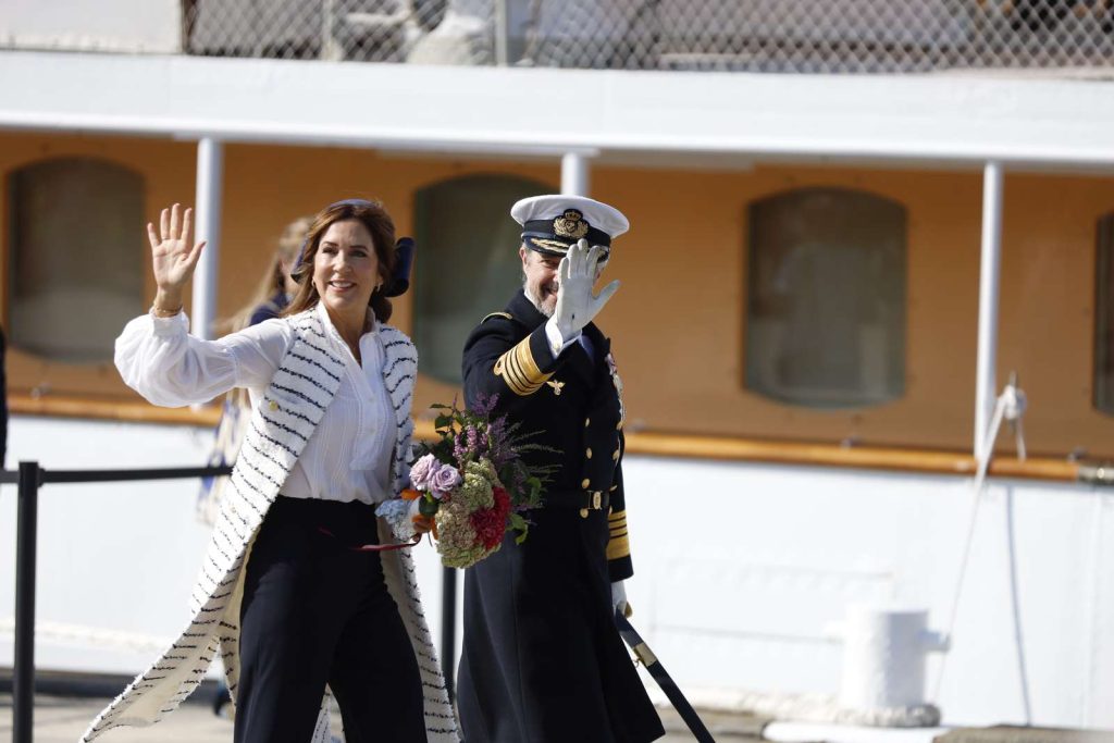 For første gang nogensinde: Nu kan du skrive til Frederik og Mary