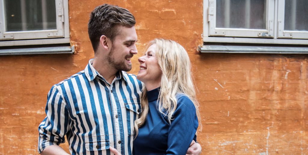 Da Anne Glad mødte Kim, blev hun dybt betaget: Denne ting fik hende til at tøve