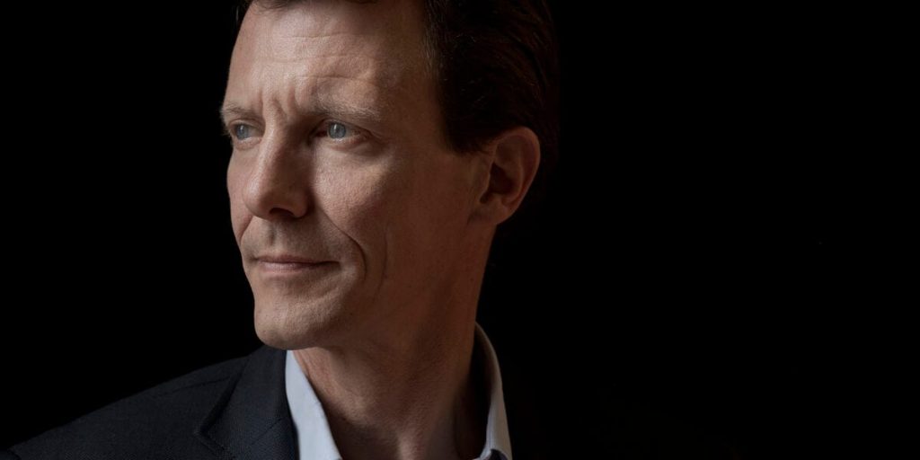 Prins Joachim reflekterer: “Er jeg et produkt?”