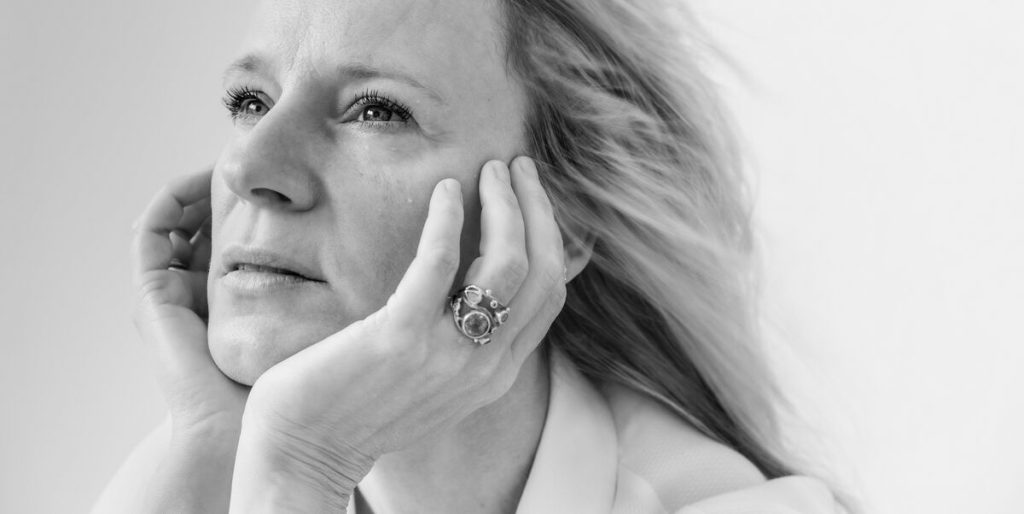 Iben Hjejle åbner op om hårde år: “Det var som at sætte en sommerfugl fri”