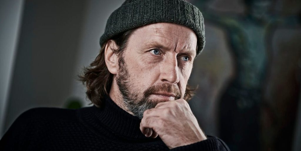 Bag journalisten: Anders Agger åbner op om billede, der vækker noget i ham