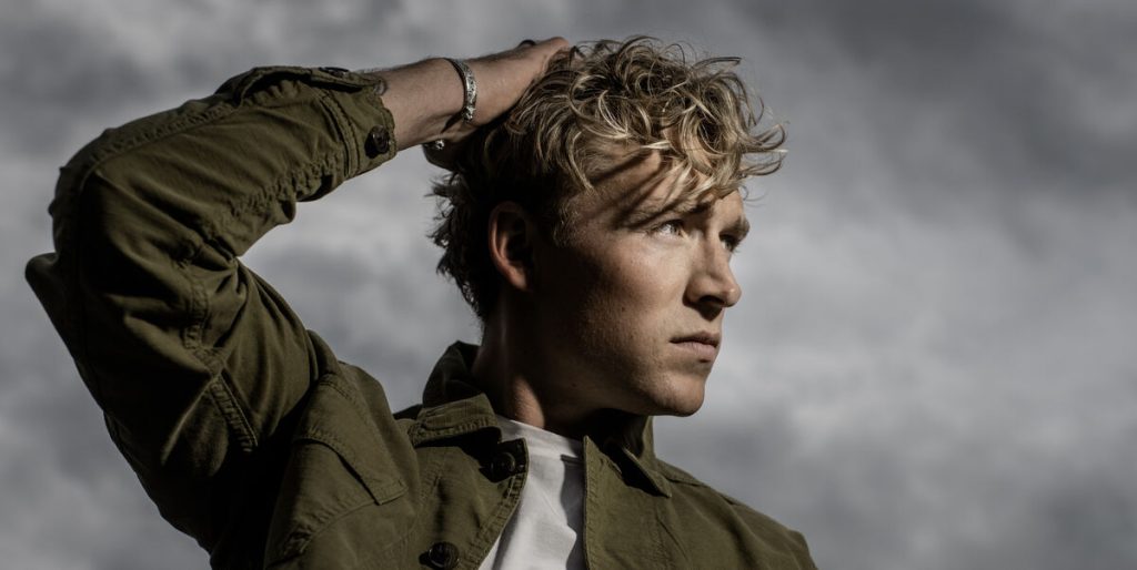 Christopher bryder tavsheden: Derfor var han nødt til at stoppe