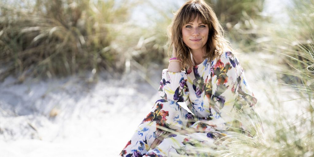 Bag facaden: Lisbeth Østergaard knækkede under første tv-optagelse