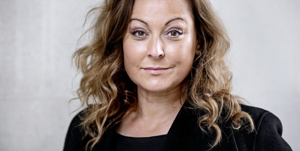 Stéphanie Surrugue fanget i kaos: Måtte gøre det for første gang nogensinde