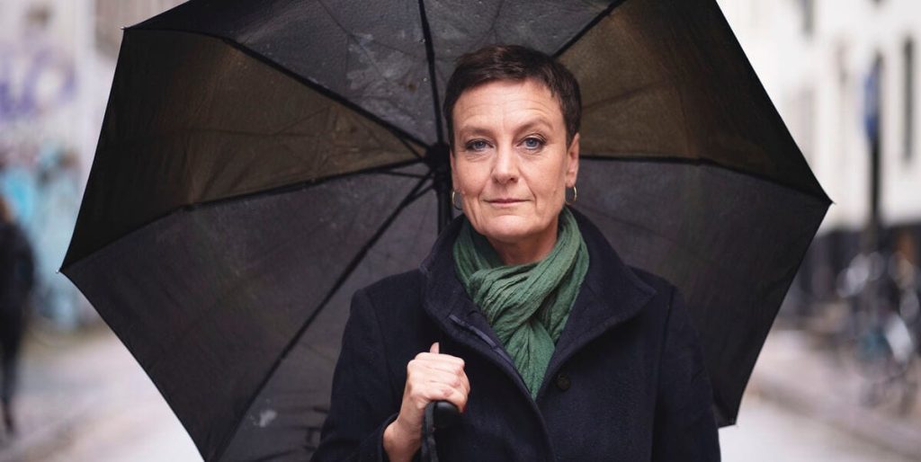 Janni Pedersen raser: Dobbelttjek det, før i gør noget