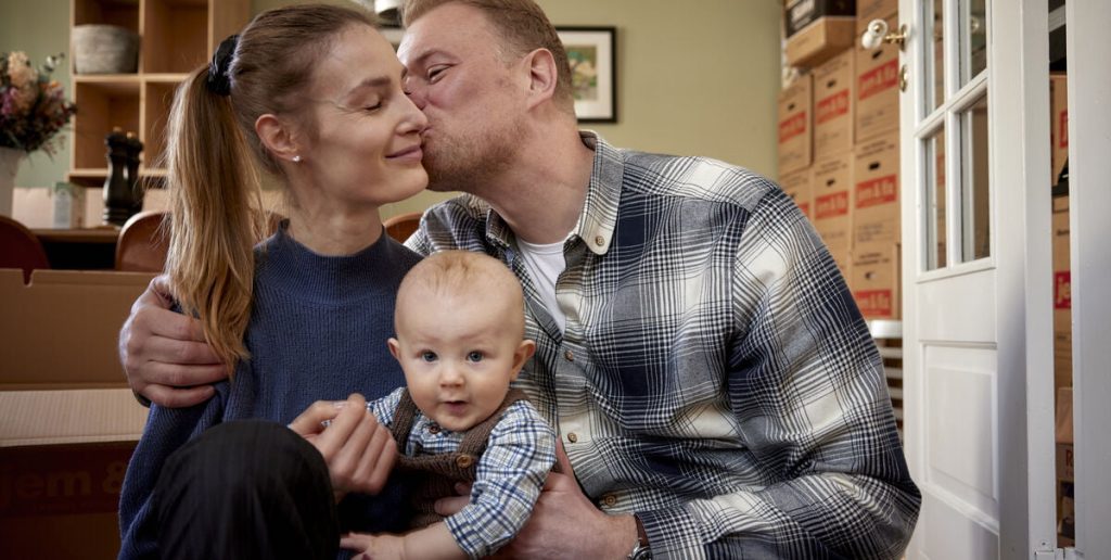 Tårerne triller: Christian Degn og Trine i sorg