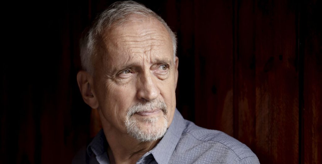 Mens Jussi Adler-Olsen kæmper mod kræften: Nu deler han nyt