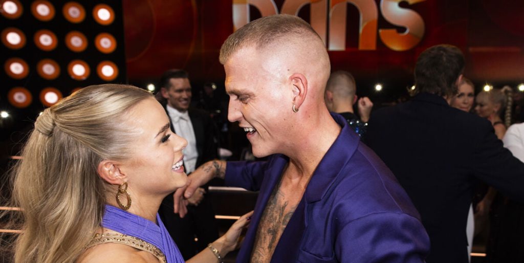 Asta Björk og Sebastian Bull afslører på billeder: Nu gør de det endelig