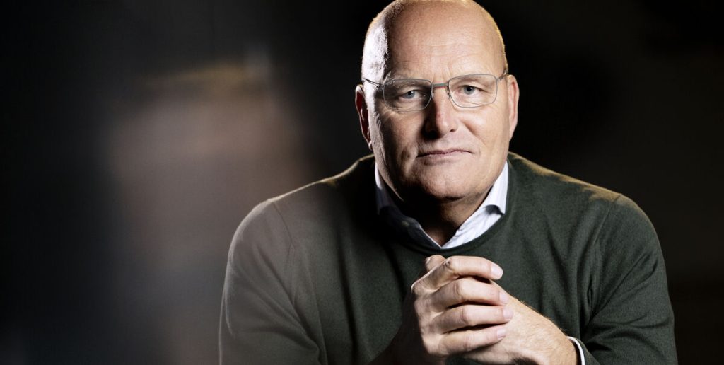 Bjarne Riis om Jonas’ cykelkarriere: Kræver meget af Trine