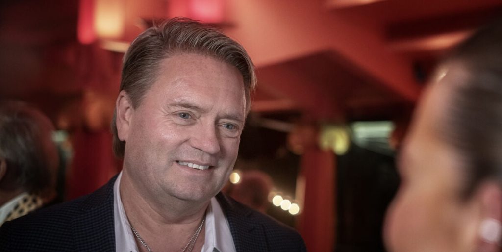 Kandis-Johnny med vild afsløring: Kan ikke få nok