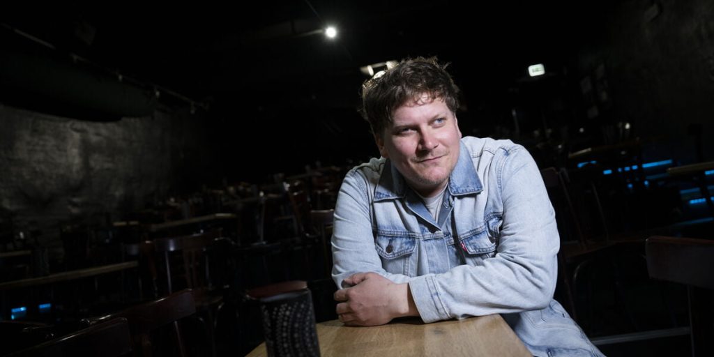 Kommer bag på de fleste: Heino Hansens drømmejob har intet med komik at gøre