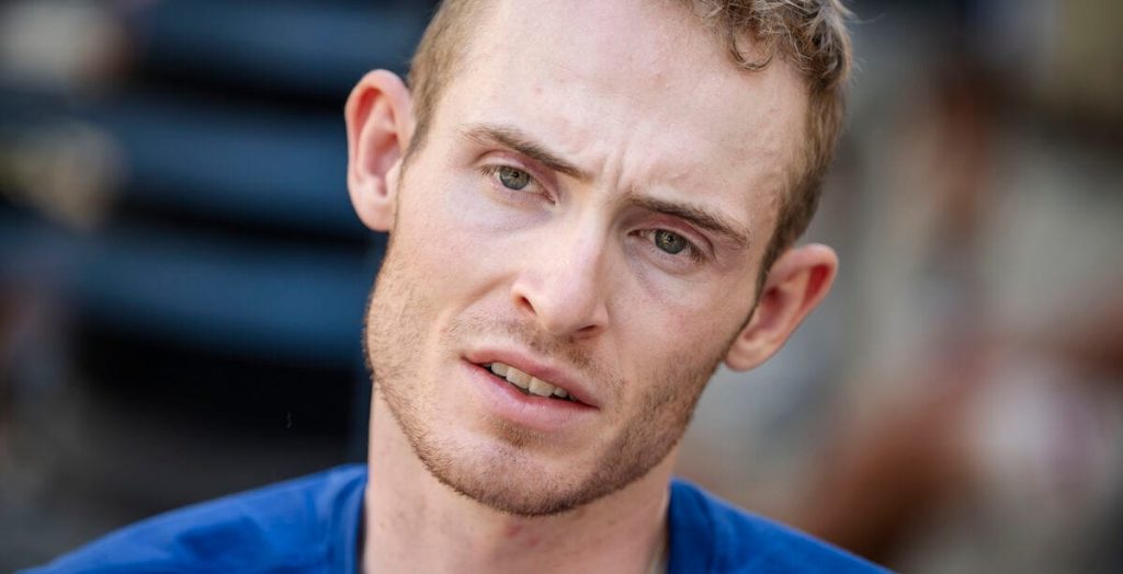 Først styrtede og udgik Vingegaard, nu ser det også sort ud for Skjelmose: Så alvorligt er det