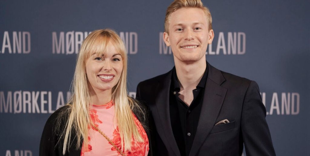 Vækker opsigt: Albert tager til udlandet, kort før Jennas termin