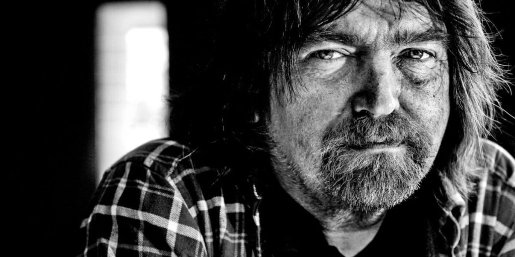 Johnny Madsen bar på stor smerte: Det værste nogen kan opleve