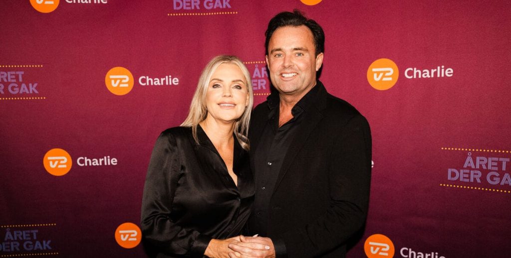 Janni Ree deler saftige detaljer om mødet med Jeppe: “Blev våd, så det drev”