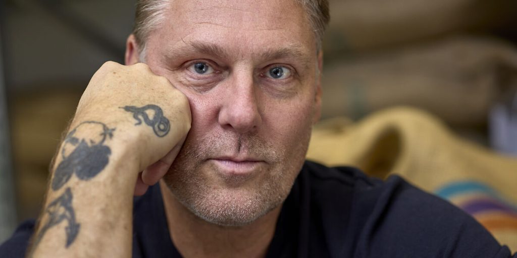 Sådan reagerer Timm Vladimir, når Casper Christensen spørger