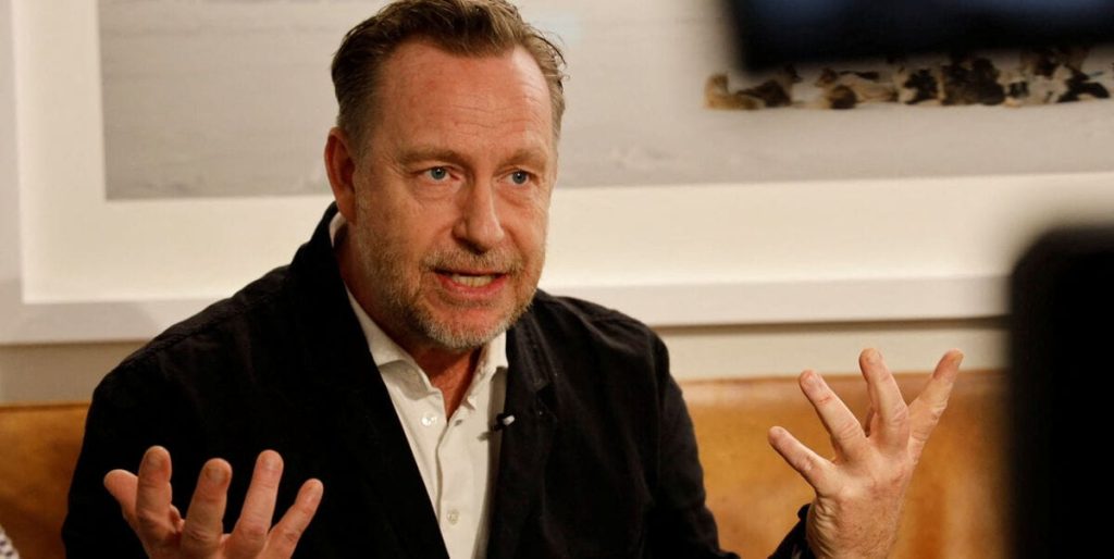 Adam Price i nyt kapitel: Kreativ ro efter stormen