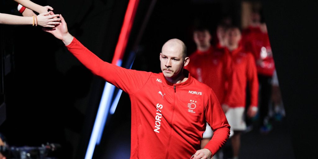 Svært at koncentrere sig om håndbold: Nu sætter Simon Hald ord på