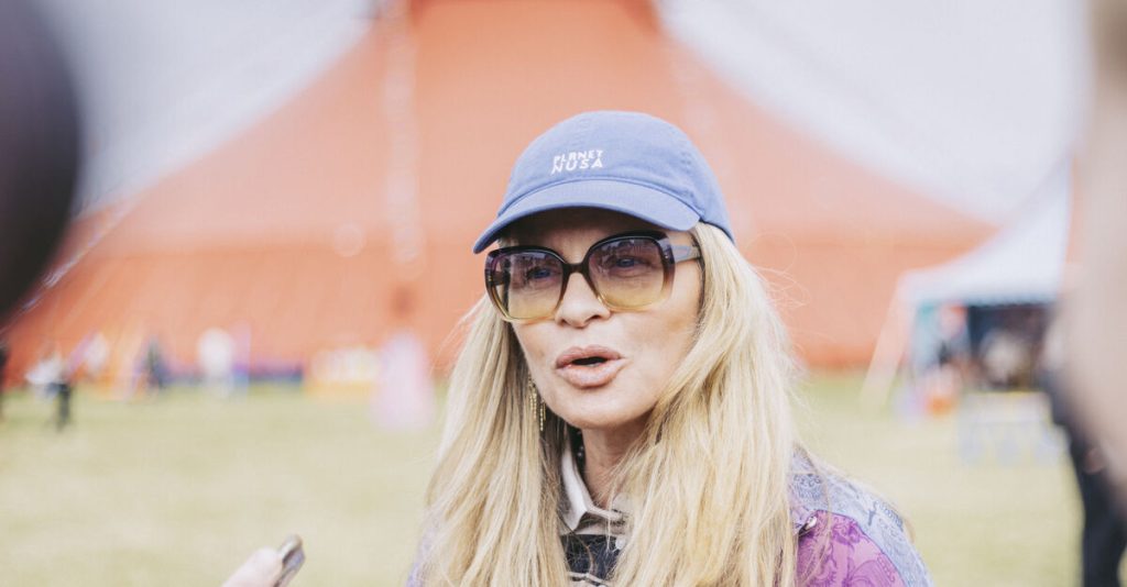 Efter fire forfærdelige døgn: Nu deler Mille Dinesen nyt