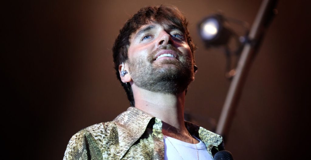 Magasin skyder julen i gang med Malte Ebert: Går til et godt formål