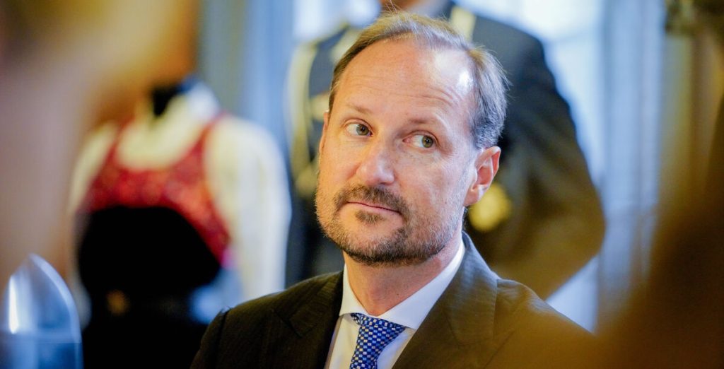 Efter heftig debat: Nu bryder kronprins Haakon tavsheden