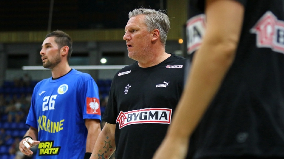 Uden Hansen og Landin: Sådan vil Nikolaj Jacobsen sikre holdet