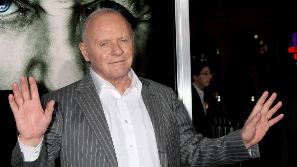 Sir Anthony Hopkins åbner op: Kærlighed, svigt og forsoning