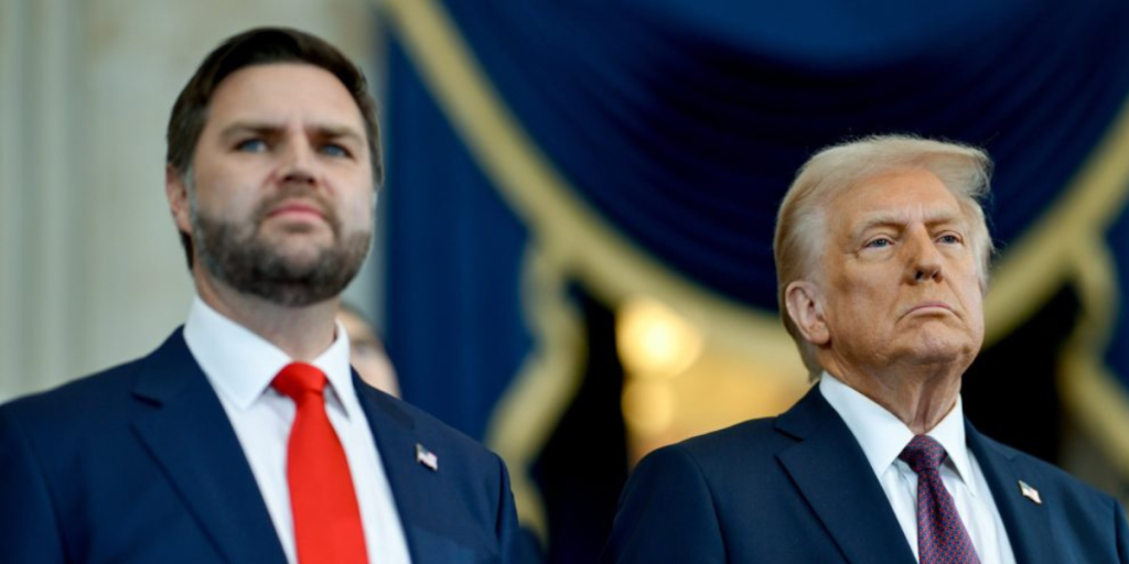 Spekulationer tager fart: Trump peger på Vance med “høj sandsynlighed”