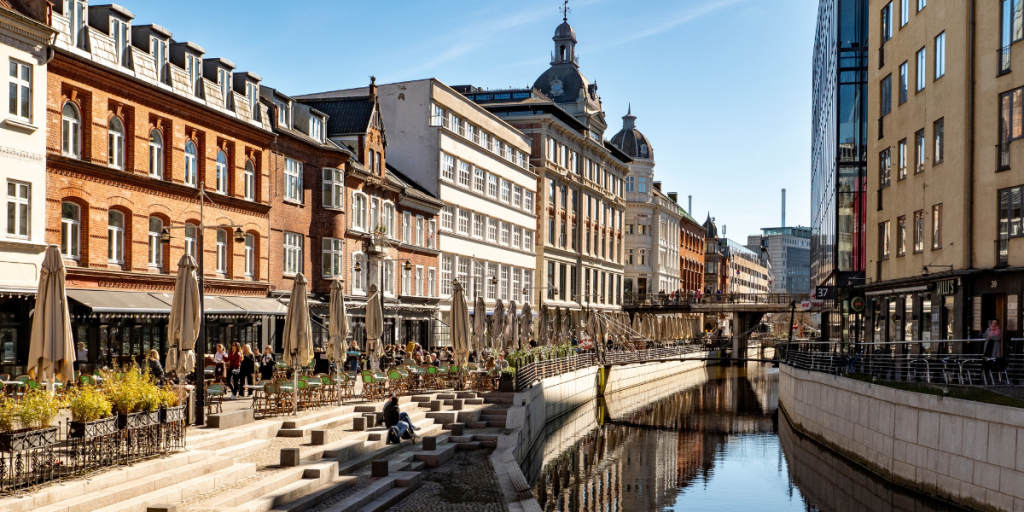 Er det hende? Aarhus i chok over uventet besøg