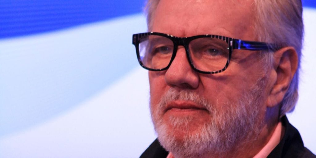 Morten Grunwald mødte sit livs store kærlighed, men det var ikke uden problemer: Ung smuk – og gift