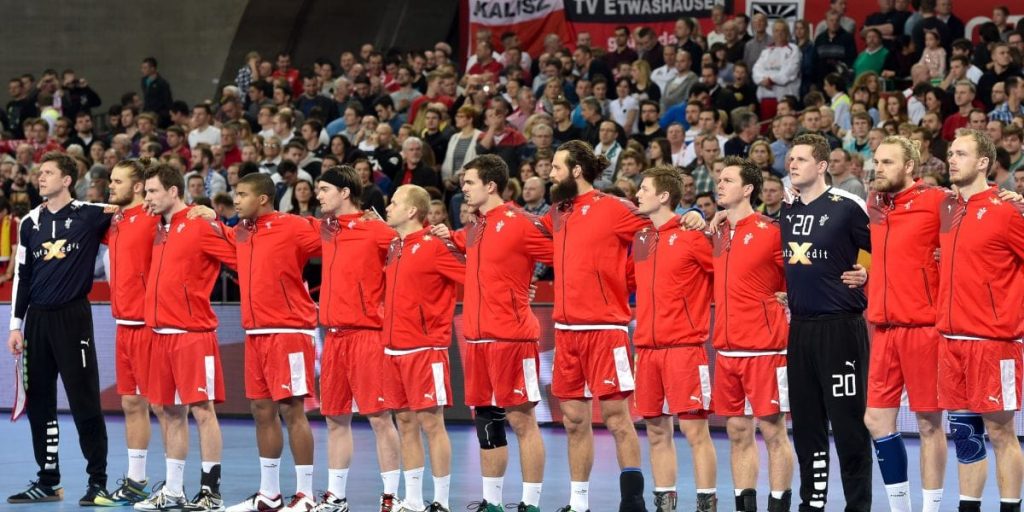 Netop afsløret: Denne søde detalje så du ikke på tv under Henrik Møllgaards hyldest