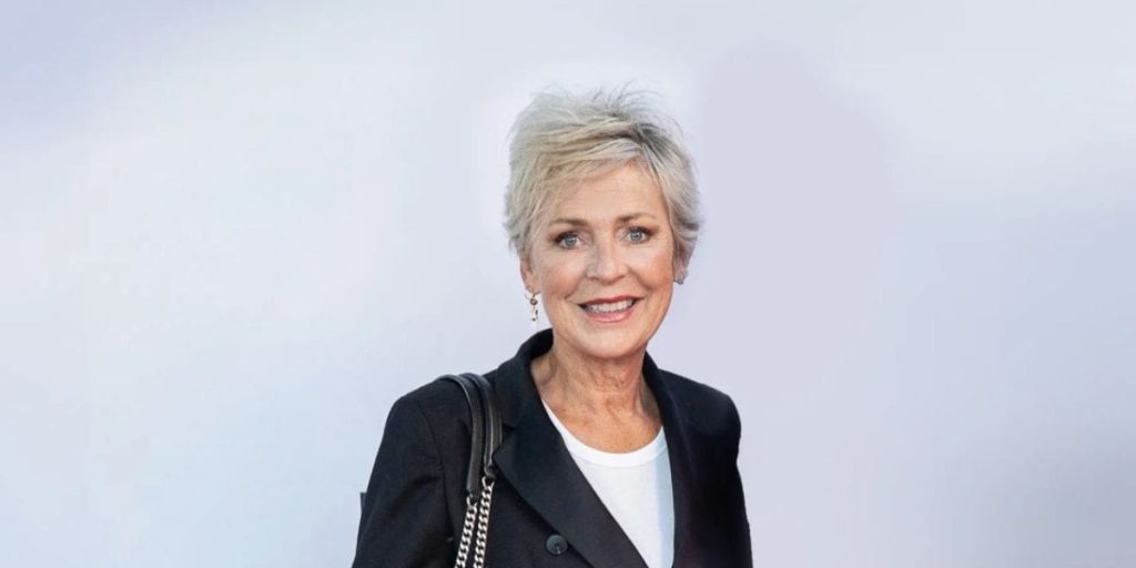 Søs Egelind deler trist nyt: Trækker sig fra Tivolirevyen