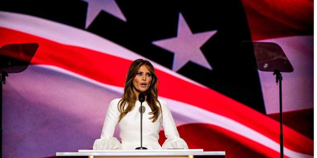 Melania Trump overrasker på scenen: Kommer med særlig besked