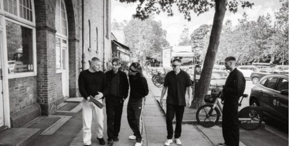 Minds of 99 præsenterer vanvittigt regnskab: Så meget får de i måneden