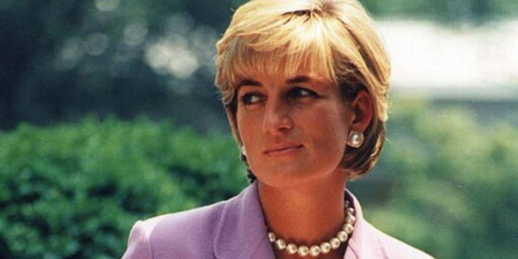 Tidligere elsker afslører: Prinsesse Diana var Charles utro kort efter brylluppet