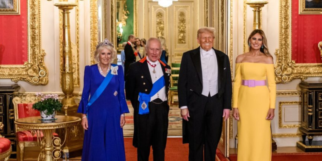 Royal forveksling? Trump kigger mod Kate, da han takker dronning