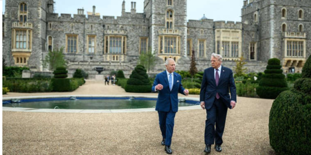 Mundaflæser afslører Trumps private samtale med kong Charles