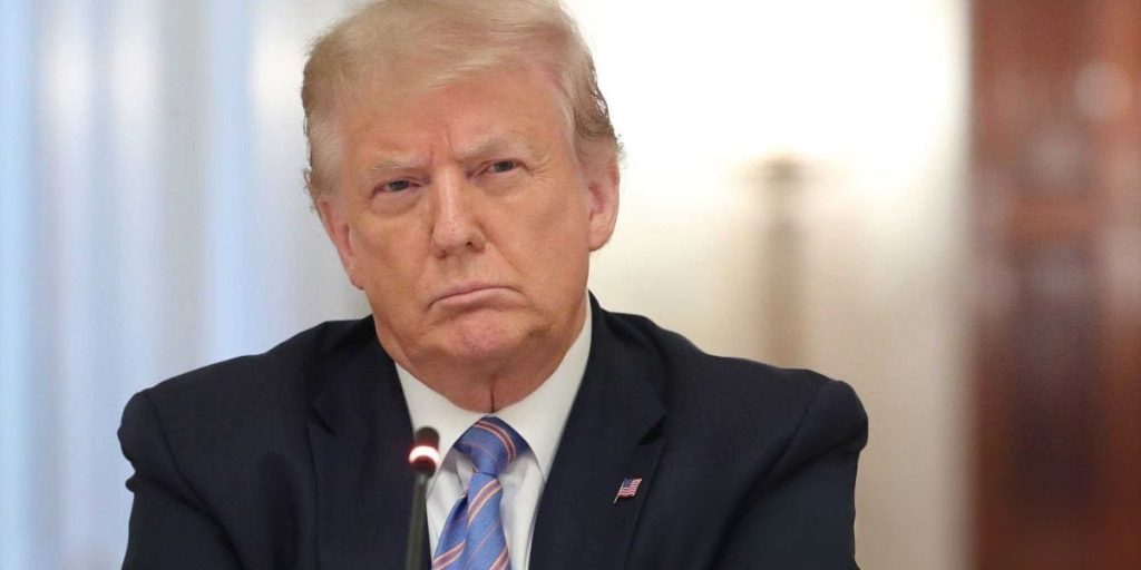 Internettet koger over: Hvad sker der for Trump?