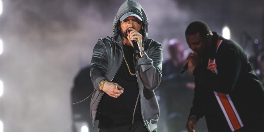 Eminem skal være morfar: Se den søde video her