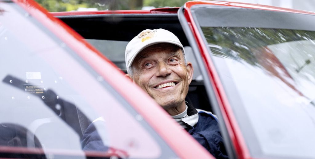 Hov: Karsten Ree spottet hånd i hånd med eksen