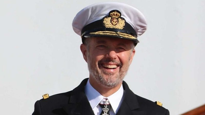 Billederne af kong Frederik gik viralt: Så mange penge kræver Genoveva Casanova