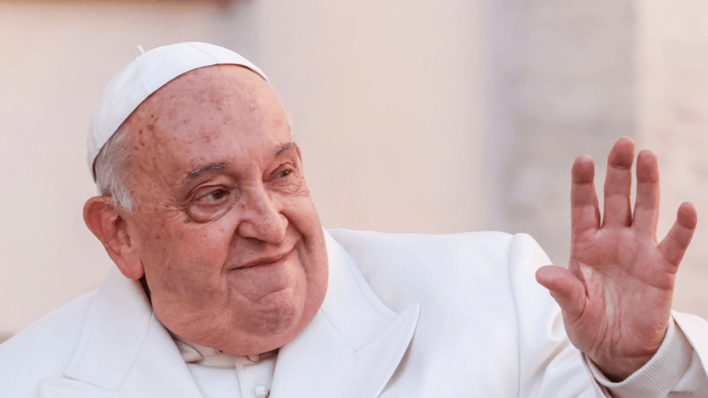 Eva Ravnbøl venter på den hvide røg: Håber det bliver ham