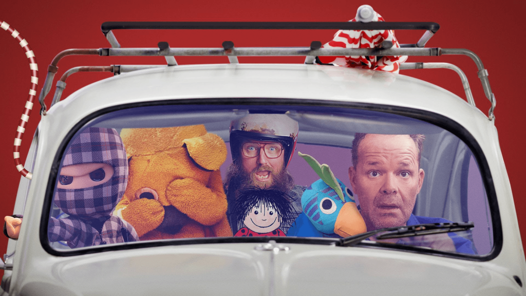 Nu tager Jacob Riising danskerne med på en nostalgisk rejse til barndommen