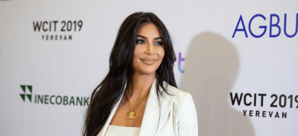 Kim Kardashians vilde forvandling: Hun er jo en tro kopi af..