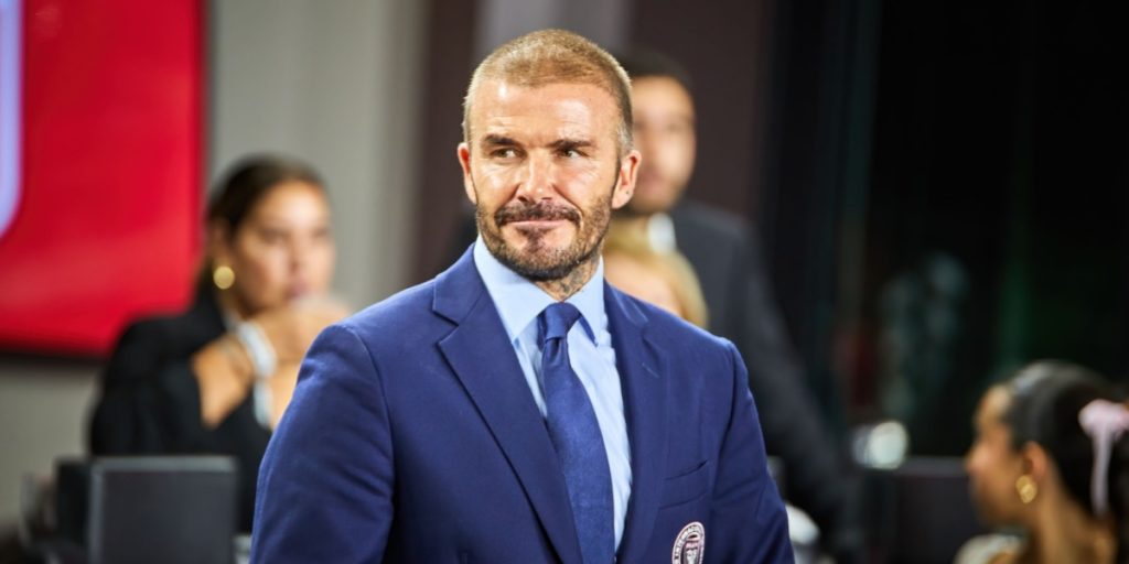 “Jeg kendte en helt anden Beckham”: Fodboldikonets gamle ven fortæller alt