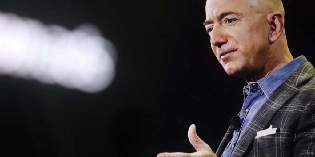 Bliver Bezos’ bryllup udsat?