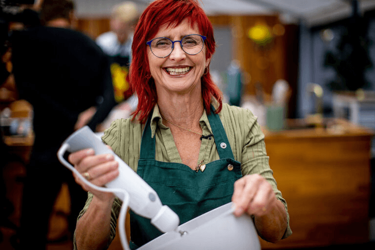 Sussi overrasker: Folder sig ud i populært program