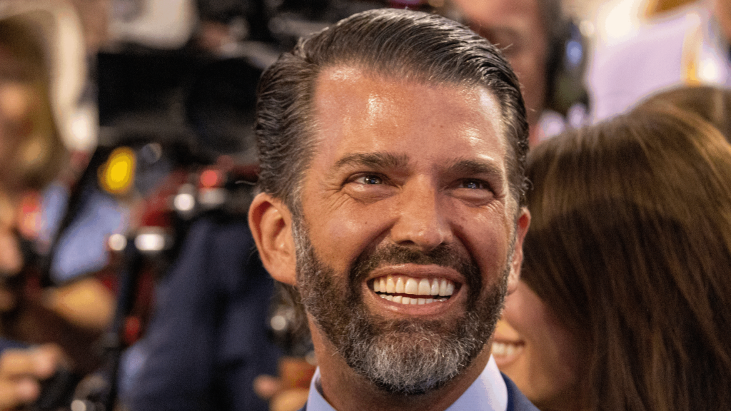 Trumps søn i stormvejr: Da en fødselsdag blev politisk