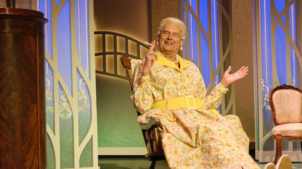 Direktør for Cirkusrevyen, Joy-Maria Frederiksen, bekræfter: Han er med