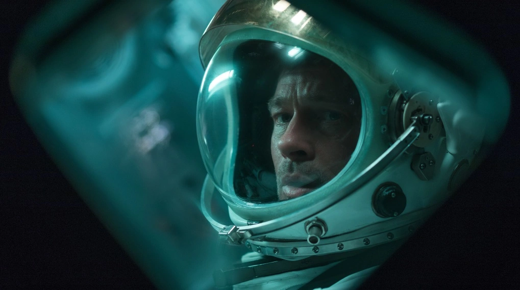 Ad Astra anmeldelse / Filmz.dk
